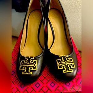 New Tory Burch Black size 9 Melinda Wedge. Please no bundle offers.